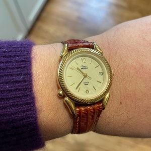 Vintage Women’s Timex Indiglo watch